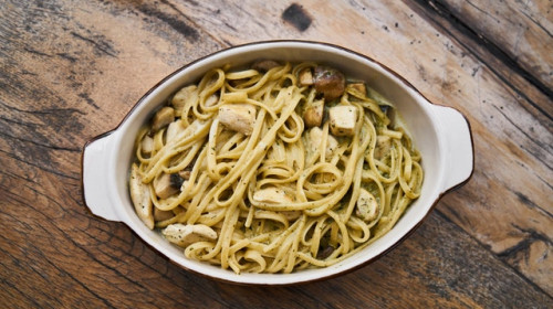 Ajam Pangang met Bami Goreng